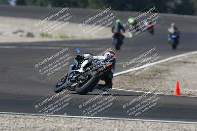 media/Sep-21-2025-TrackDaz (Sun) [[277c75b276]]/C Group/1040am (Turn 1)/